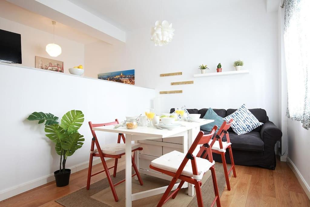 Nuevo Estudio Centro Sevilla. Ac/Wifi Castellar 56 Eksteriør billede