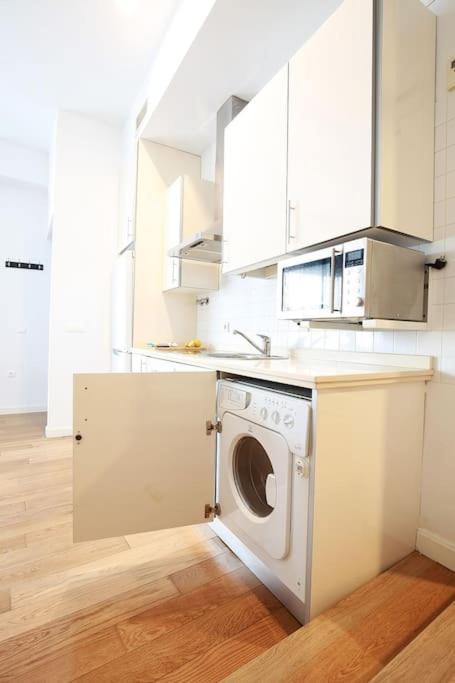 Nuevo Estudio Centro Sevilla. Ac/Wifi Castellar 56 Eksteriør billede